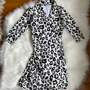 J. McLaughlin White Black Lavender Leopard Print Faux Wrap Dress Stretchy size S